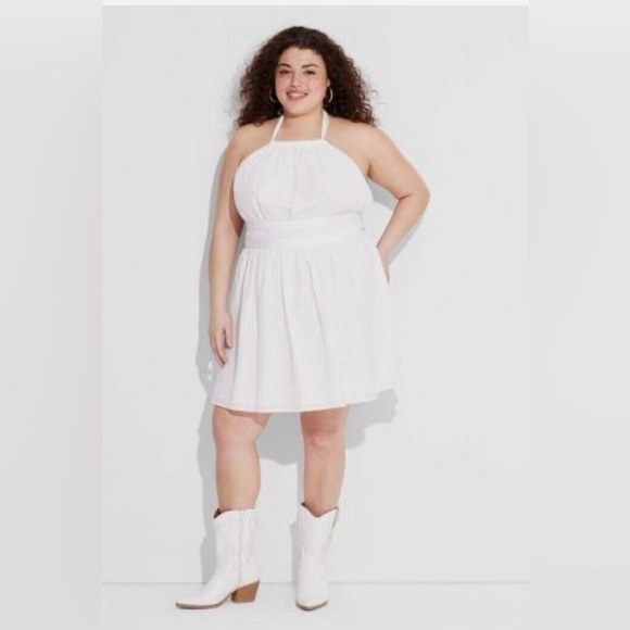 Elegant White Halter Dress 🌺 (plus size 2X) - Picture 1 of 7